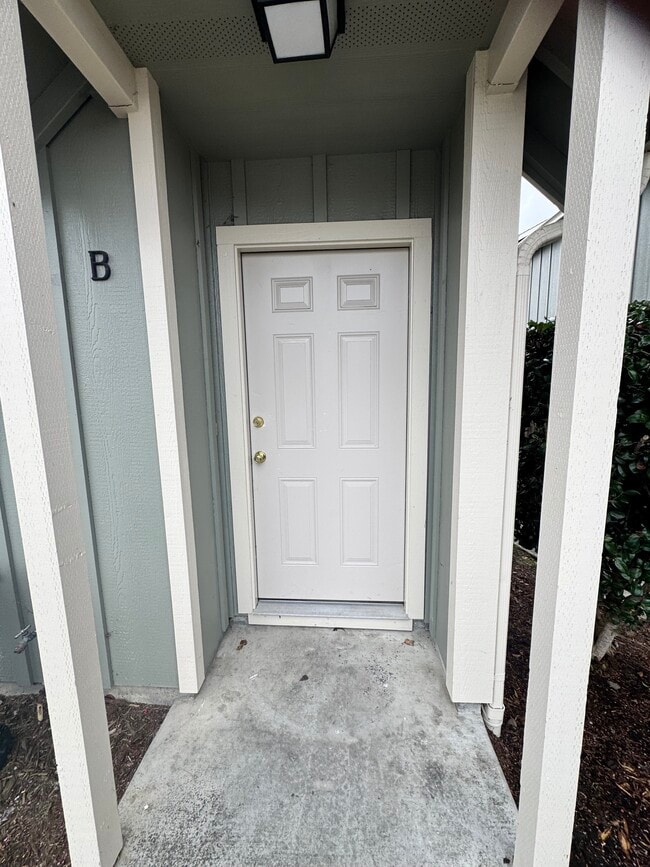 Primary Photo - 114 Church St