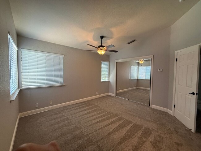 Building Photo - 532 Blarney Cir