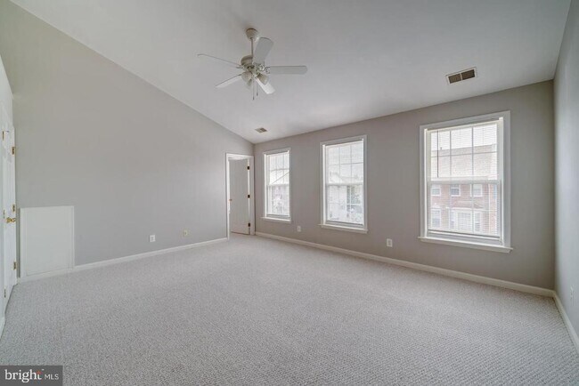 Building Photo - 6138 Manchester Park Cir
