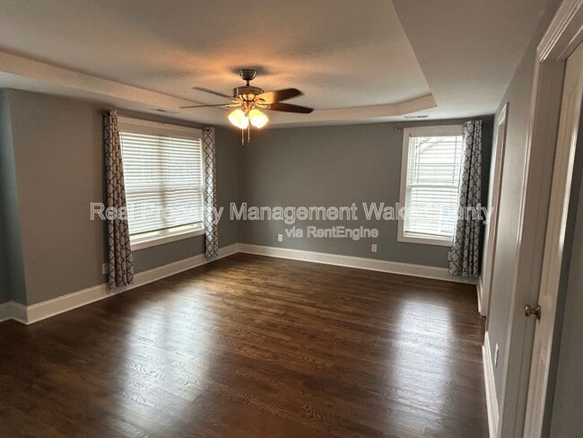 Building Photo - 5412 Robbins Dr