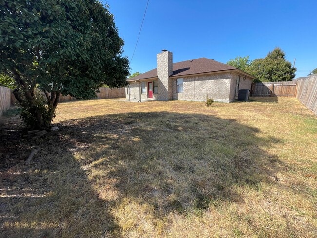 Building Photo - 112 Brookway Dr