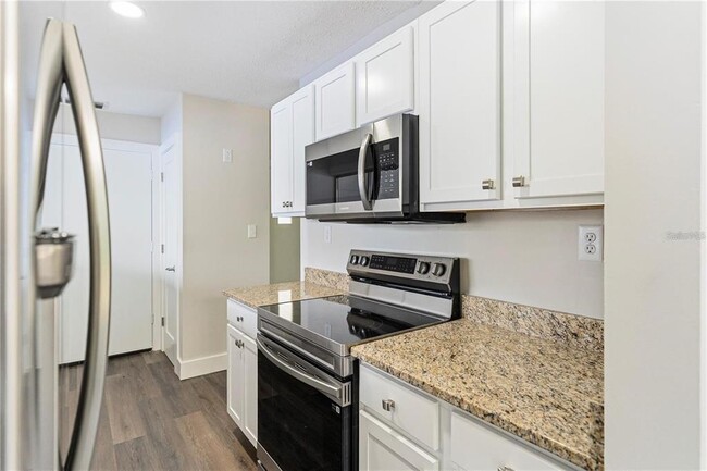 Building Photo - 616 Water Rd