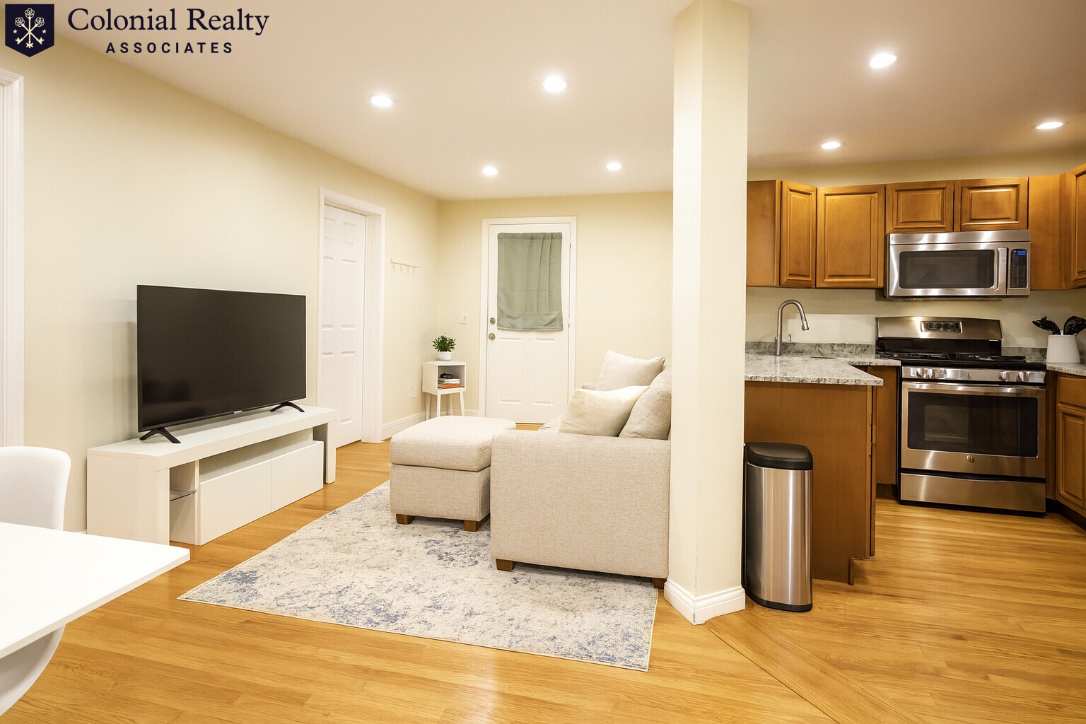 Building Photo - 64 Egmont St