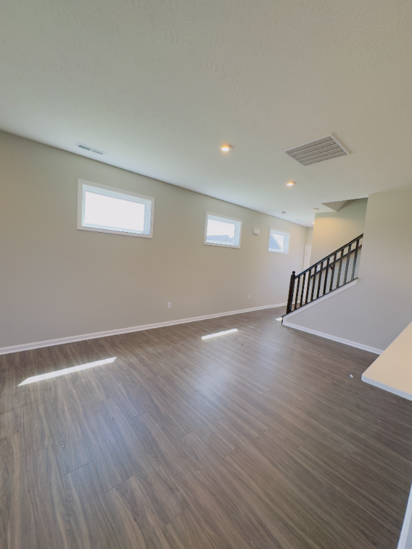 Building Photo - 7353 Broadview Ln