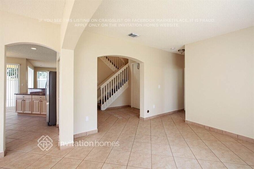 Building Photo - 14284 SW 159th Pl