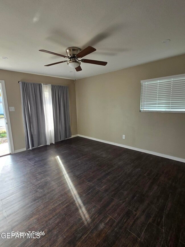 Building Photo - 8051 Algerita Ct