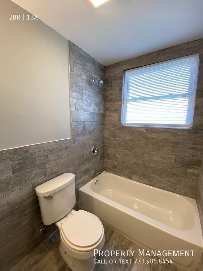 Building Photo - 2208 Hebron Ave