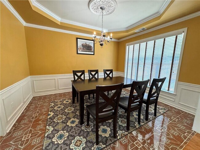 Building Photo - 8965 Friarbridge Dr