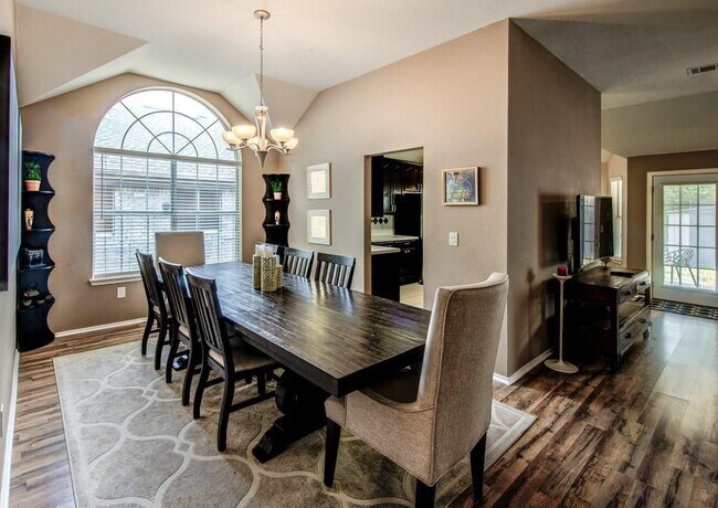 Building Photo - 509 Dusty Leather Ct