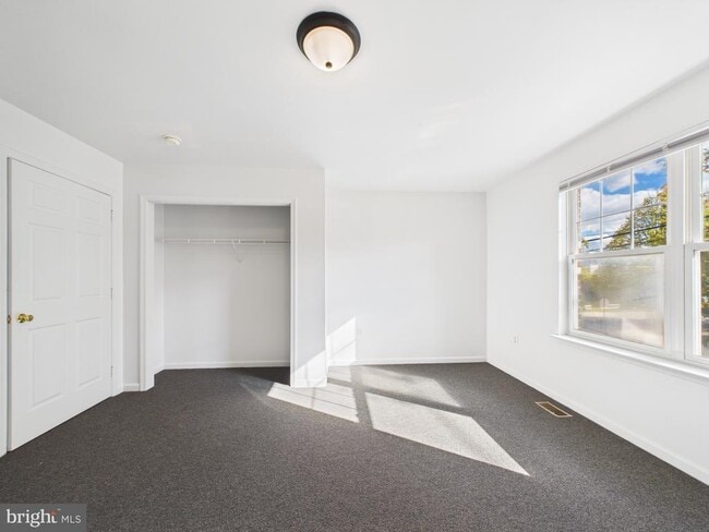 Building Photo - 3951 Aspen St