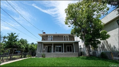Building Photo - 835 N Raymond Ave