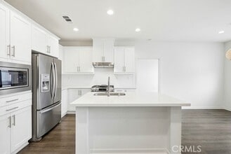 Building Photo - 1178 Epic