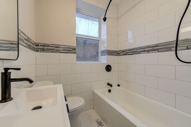 Building Photo - 1300 McCausland Ave