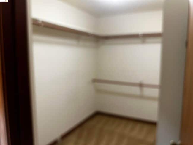 Building Photo - 5593 Drakes Dr