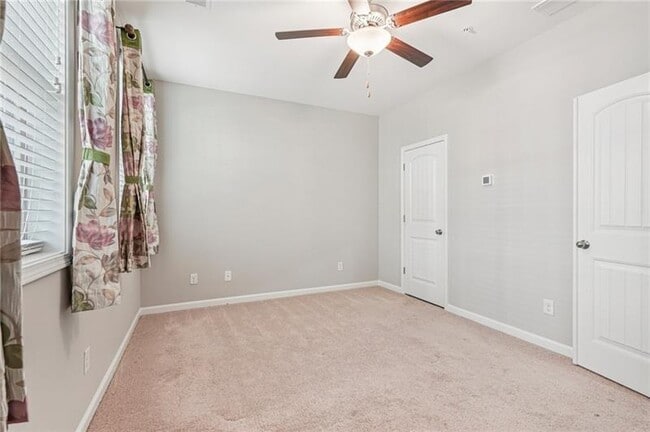 Building Photo - 741 Topsail Ln