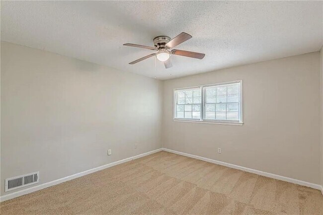 Building Photo - 3661 Boring Rd