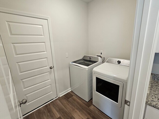 Building Photo - New 5 Bedroom/ 2.5 Bath Home