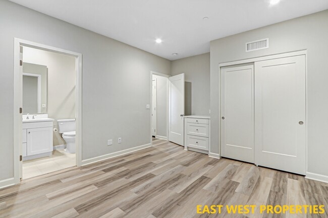 Building Photo - 117 Soaring Eagle