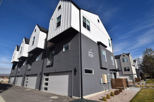 Building Photo - BRAND NEW 2 Bedroom Home in Millcreek!!