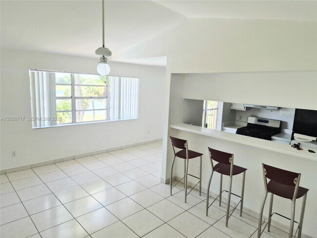 Building Photo - 15320 SW 106th Terrace