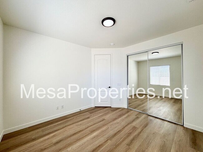 Building Photo - 15818 Iron Canyon Ln