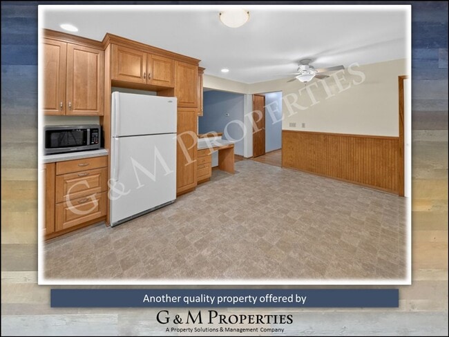 Building Photo - Rarely Available 3-Bedroom Home Rental - West Irondequoit Schools!