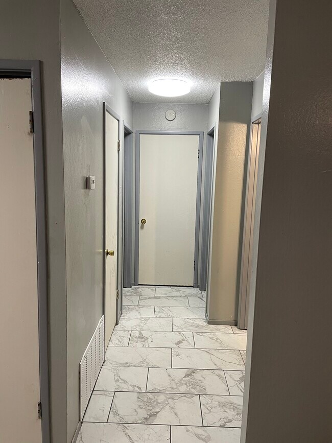 Building Photo - 7179 Palm Ave