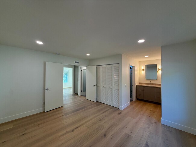 Building Photo - Newly remodeled 3B/2BA Home in Rancho Ponderosa!