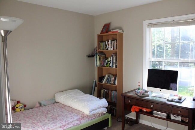 Building Photo - 13501 Clear Lake Ct