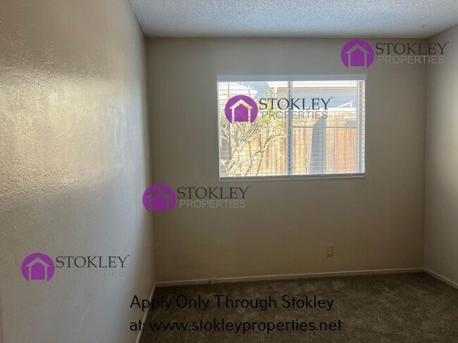 Building Photo - 1784 W Cypress Rd