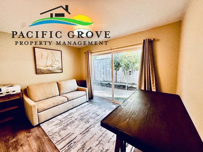 Building Photo - Charming Fully Furnished Updated Two-Bedroom in Pacific Grove!