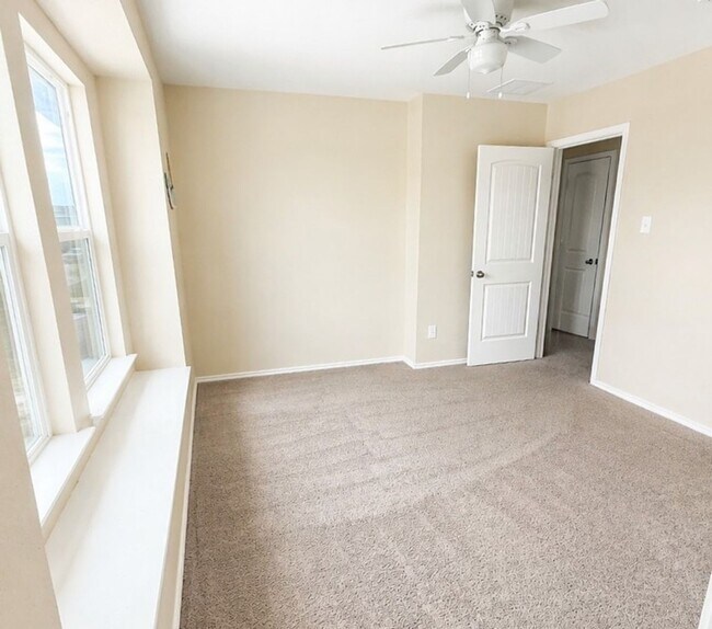 Building Photo - AVAILABLE MID MAY; APPLY TODAY ON OUR WEBSITE!!!