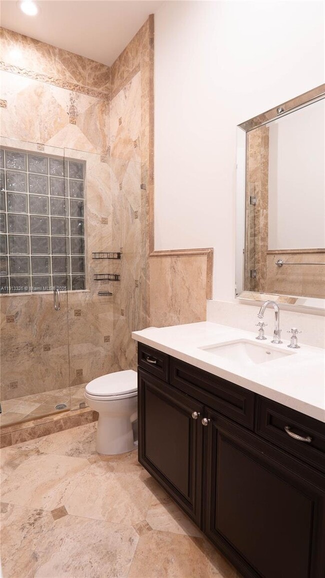 Building Photo - 959 Eve St