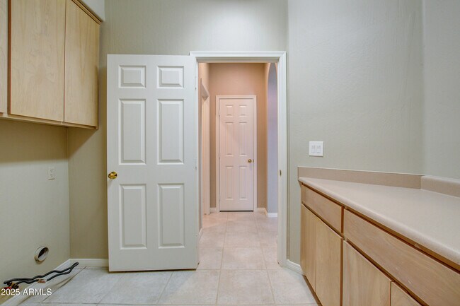 Building Photo - 11923 E Terra Dr