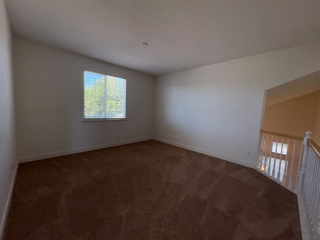 Building Photo - 100 Mt Adams Cir