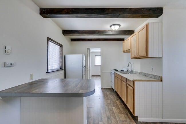 Building Photo - Cozy 1-Bedroom Retreat with Spacious Yard & Open Living Layout * COMING SOON *