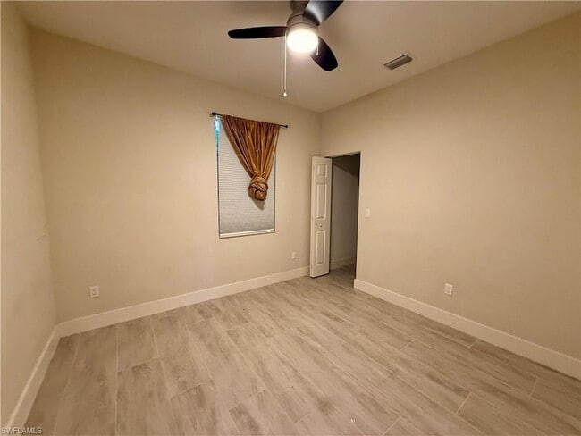Building Photo - 5560 Belrose St