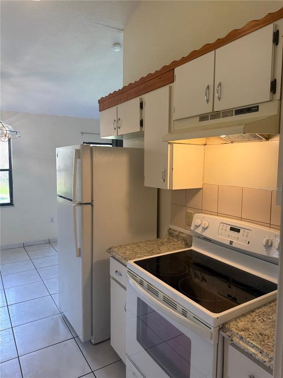 Building Photo - 62 Dorset Dr