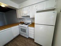 Building Photo - 13309 Fruit Ave NE