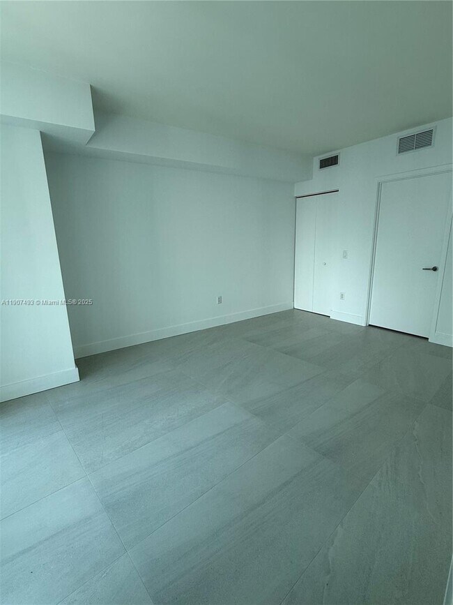 Building Photo - 1100 S Miami Ave