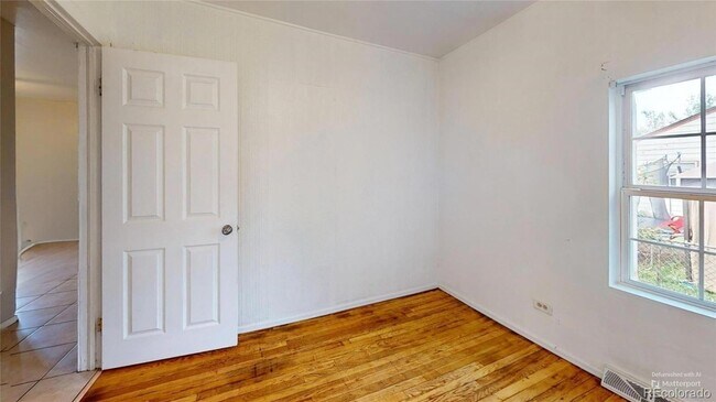 Building Photo - 810 Lowell Blvd