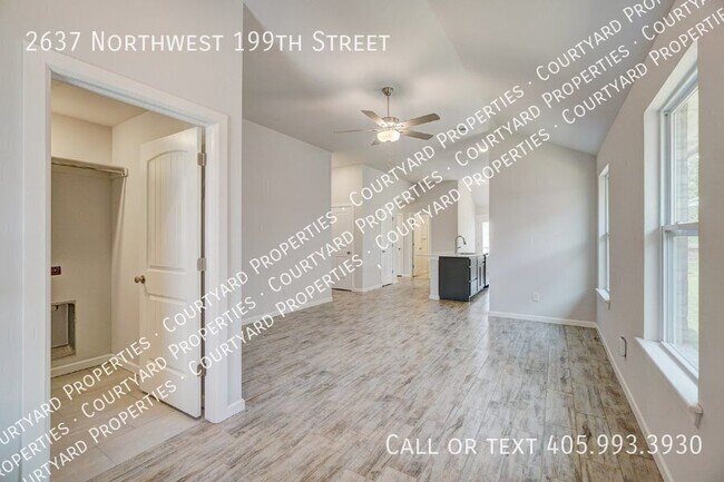 Building Photo - 2637 NW 199th St