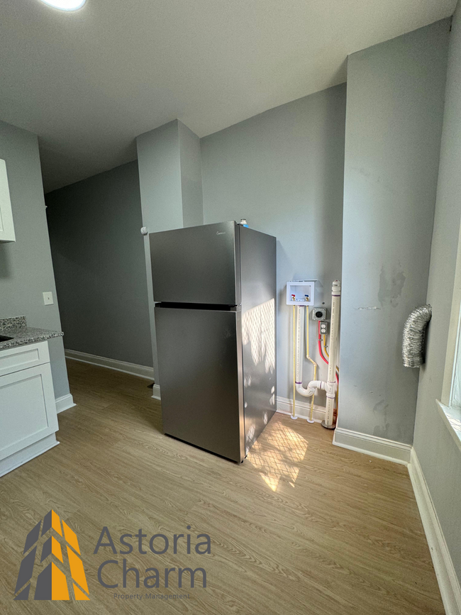 Building Photo - Newly Renovated 3BD/1.5BA townhome in Balt...