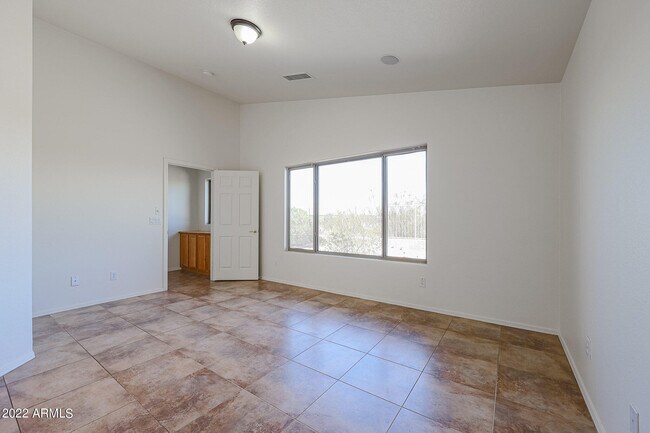 Building Photo - 11944 S 175th Ln