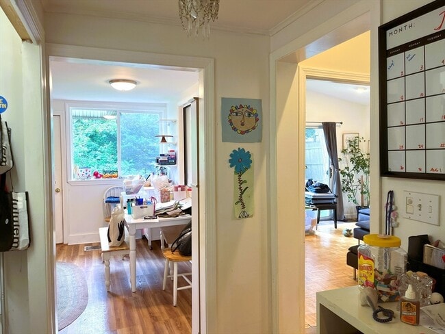 Building Photo - 85 Gardner St