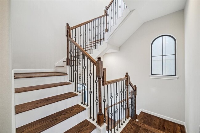 Building Photo - 4705 Jackson St