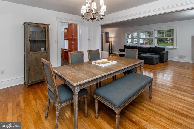 Building Photo - 24 Camelia Ct