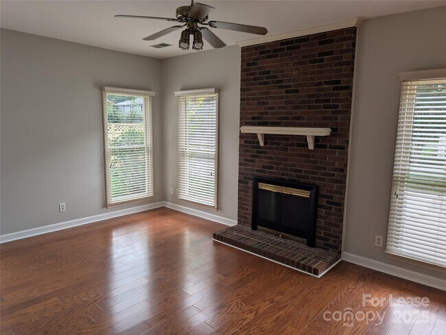 Building Photo - 9125 Old Barnette Pl