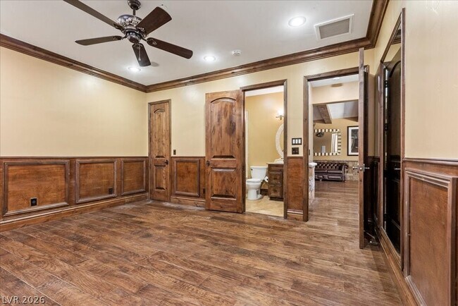 Building Photo - 514 Mandalay Ct