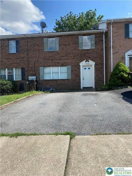 Primary Photo - 1650 Angela Dr